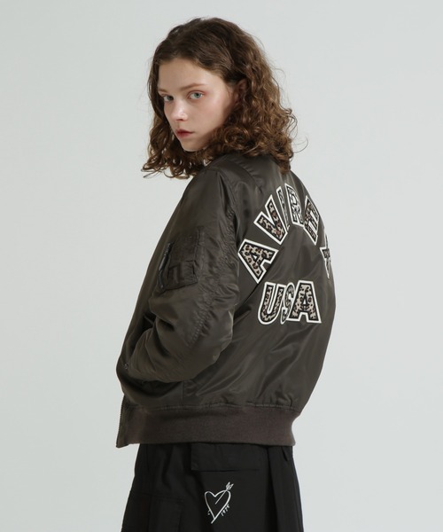 AVIREX(アヴィレックス)の「《取扱店限定アイテム》LEOPARD LOGO MA-1(MA-1・レディース・ブラック/ブラウン・S/M/L)」の5枚目の写真