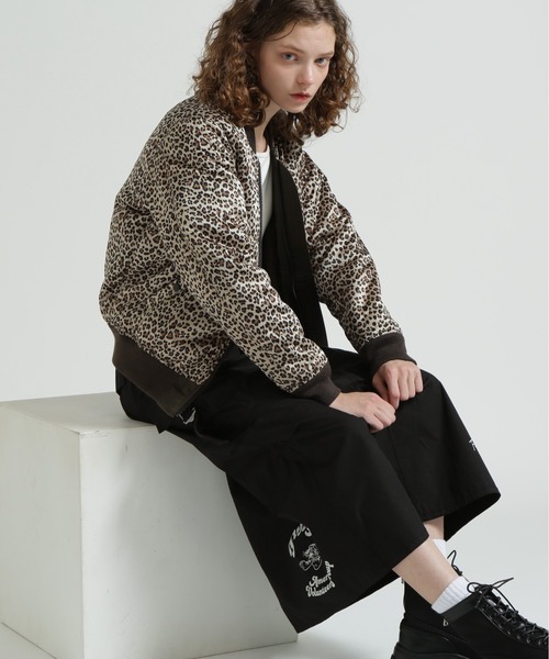 AVIREX(アヴィレックス)の「《取扱店限定アイテム》LEOPARD LOGO MA-1(MA-1・レディース・ブラック/ブラウン・S/M/L)」の10枚目の写真