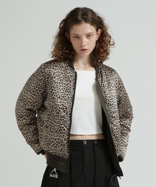 AVIREX(アヴィレックス)の「《取扱店限定アイテム》LEOPARD LOGO MA-1(MA-1・レディース・ブラック/ブラウン・S/M/L)」の11枚目の写真