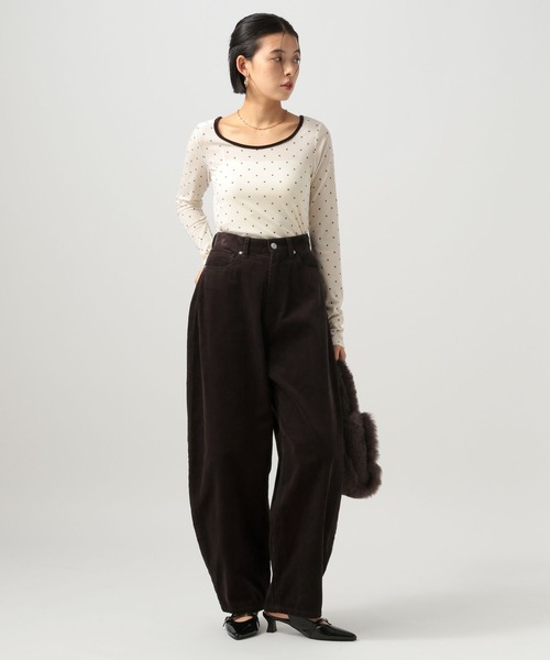 BAYFLOW（ベイフロー）の「[WEB限定]コーデュロイカーブパンツ（その他パンツ・レディース・ダークブラウン/アイボリー・SMALL/MEDIUM）」の9枚目の写真