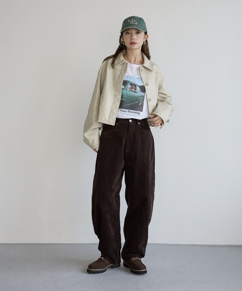 BAYFLOW（ベイフロー）の「[WEB限定]コーデュロイカーブパンツ（その他パンツ・レディース・ダークブラウン/アイボリー・SMALL/MEDIUM）」の22枚目の写真