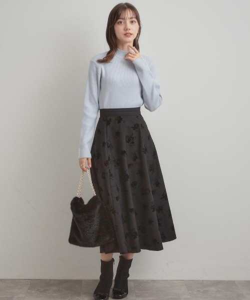 couture brooch（クチュールブローチ）の「【多機能・フェミニン】パール調リブニット（ニット/セーター・レディース・ブラック/レッド系1/サックスブルー/オフホワイト/グレー/ワインレッド・36/38/42）」の21枚目の写真