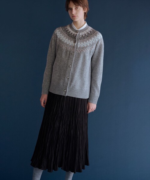 J.PRESS Ladies(J.プレス レディス)の「FAIR ISLE ニット カーディガン(カーディガン/ボレロ・レディース・ライトグレー系/ホワイト系/ネイビー系・SMALL)」の7枚目の写真