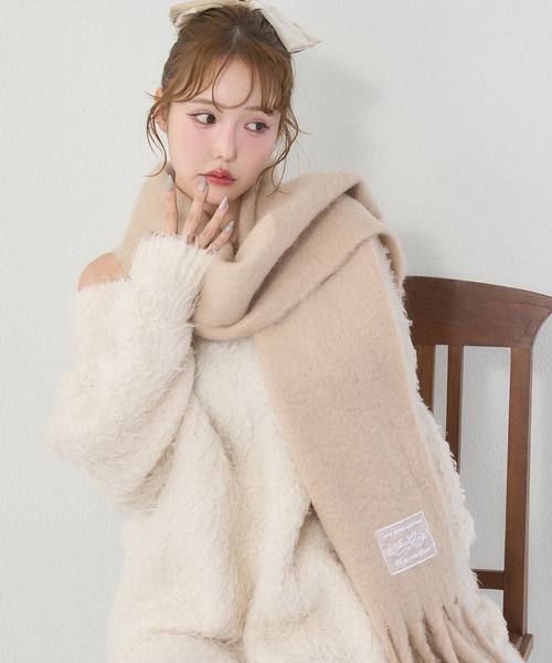 one after another NICE CLAUP（ワンアフターアナザーナイスクラップ）の「ブークレマフラー（マフラー・レディース・グレー/サックスブルー/アイボリー/ピンク/ベージュ・FREE）」の3枚目の写真