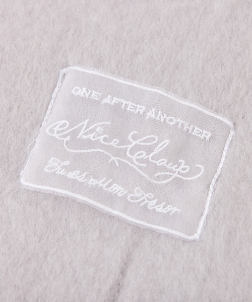 one after another NICE CLAUP（ワンアフターアナザーナイスクラップ）の「ブークレマフラー（マフラー・レディース・グレー/サックスブルー/アイボリー/ピンク/ベージュ・FREE）」の7枚目の写真