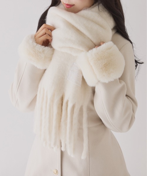 one after another NICE CLAUP（ワンアフターアナザーナイスクラップ）の「ブークレマフラー（マフラー・レディース・グレー/サックスブルー/アイボリー/ピンク/ベージュ・FREE）」の9枚目の写真