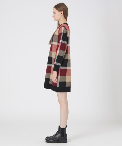BLUE LABEL CRESTBRIDGE(ブルーレーベルクレストブリッジ)の「クレストブリッジチェックウーリージャカードドレス(ワンピース・レディース・レッド/イエロー系その他3/ブラック・38)」の6枚目の写真