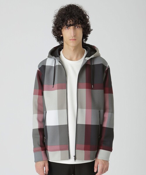 BLACK LABEL CRESTBRIDGE(ブラックレーベル・クレストブリッジ)の「エアリークレストブリッジチェックパデッドパーカー(パーカー・メンズ・ブラック/ベージュ系その他5・M/L/XL)」の2枚目の写真