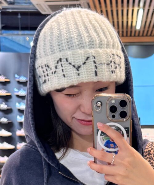 CIAOPANIC TYPY（チャオパニックティピー）の「【UNISEX】刺繍ロゴニットキャップ（ニットキャップ/ビーニー・レディース・グレー/ブルー/ホワイト/ブラウン・ONE SIZE）」の2枚目の写真