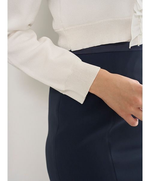 SNIDEL（スナイデル）の「フリルニットカーディガン（カーディガン/ボレロ・レディース・ネイビー/アイボリー/ブラック・F）」の9枚目の写真