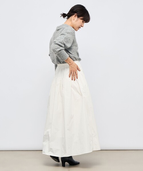 NOLLEY’S Sophi（ノーリーズソフィ）の「ウォッシャブルメモリータフタロングスカート（スカート・レディース・オフホワイト/ブラック・36/38）」の6枚目の写真