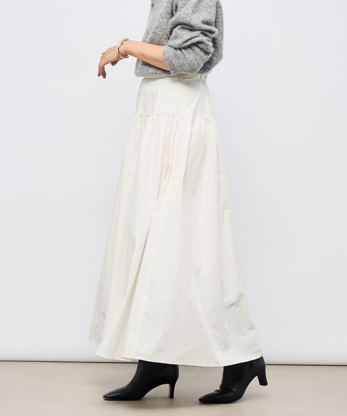 NOLLEY’S Sophi（ノーリーズソフィ）の「ウォッシャブルメモリータフタロングスカート（スカート・レディース・オフホワイト/ブラック・36/38）」の8枚目の写真