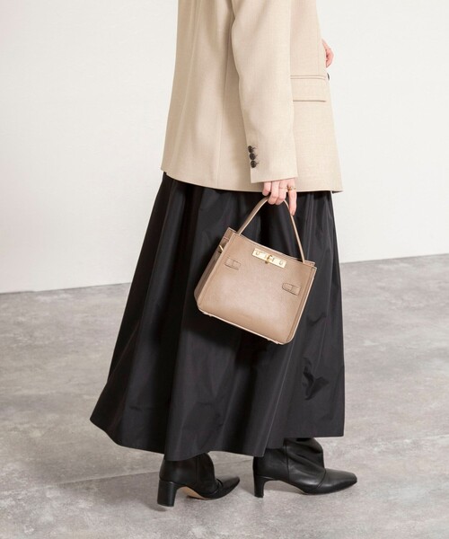 NOLLEY’S Sophi（ノーリーズソフィ）の「ウォッシャブルメモリータフタロングスカート（スカート・レディース・オフホワイト/ブラック・36/38）」の18枚目の写真