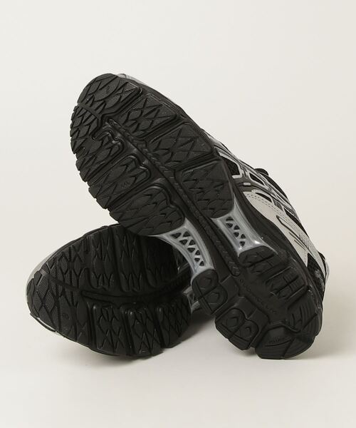ASICS(アシックス)の「GEL-KAYANO 12.1 / ゲルカヤノ 12.1(スニーカー・メンズ・ブラック×シルバー・24.5/25/27.5/27/26.5/28.5/23/28/23.5/29/25.5/26/24)」の11枚目の写真
