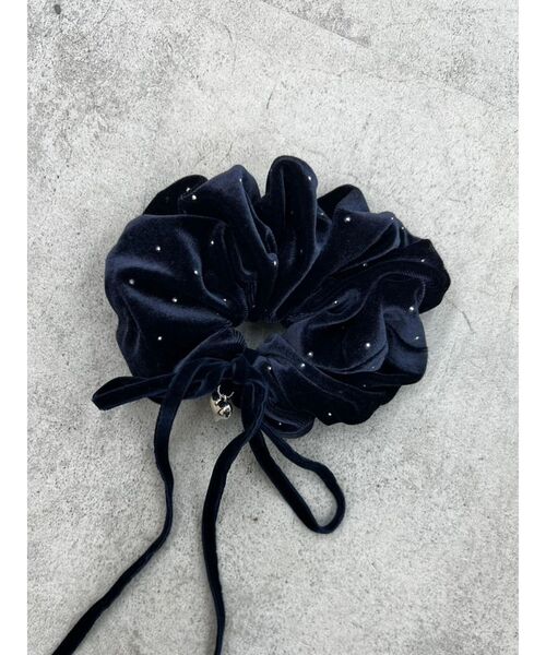 EMODA（エモダ）の「スタッズシュシュ（シュシュ・レディース・ブラック/ネイビー/ブラウン・FREE）」の3枚目の写真