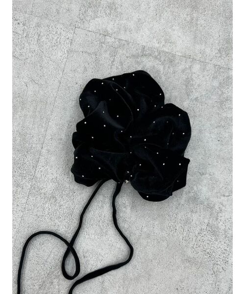 EMODA（エモダ）の「スタッズシュシュ（シュシュ・レディース・ブラック/ネイビー/ブラウン・FREE）」の2枚目の写真