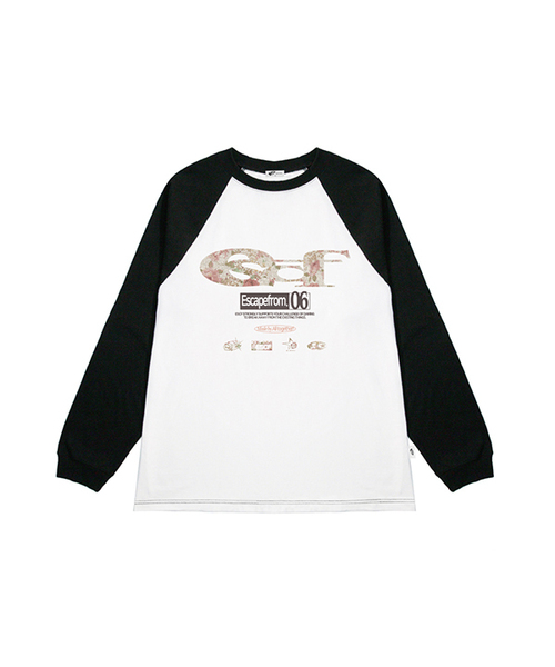 ESCAPEFROM（エスケープフロム）の「フラワー ESCF ロゴ コラージュプリント ロングスリーブ [3色]（Tシャツ/カットソー・レディース・ホワイト/ブラック/ブラック×ホワイト・LARGE/MEDIUM/SMALL）」の3枚目の写真