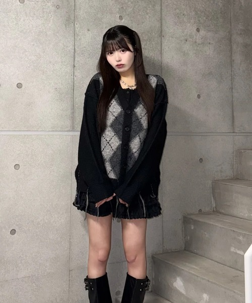 Lae（レイ）の「アーガイルニットカーディガン（ニット/セーター・レディース・ブラック・LARGE/MEDIUM）」の6枚目の写真