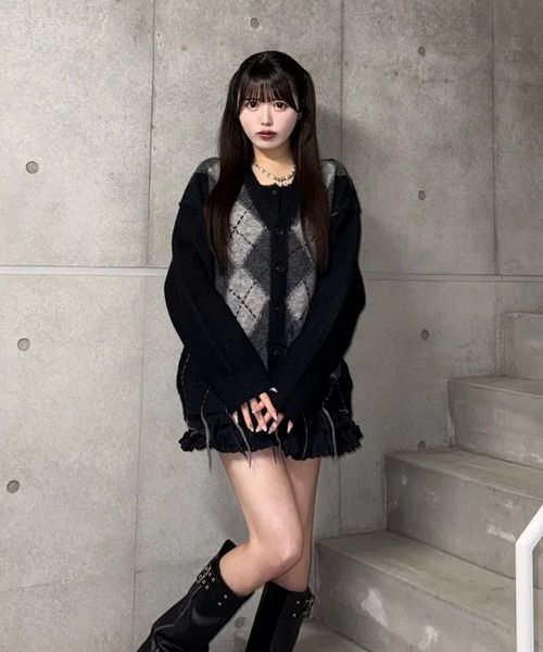 Lae（レイ）の「アーガイルニットカーディガン（ニット/セーター・レディース・ブラック・LARGE/MEDIUM）」の7枚目の写真