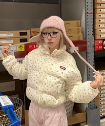 フェミニンフラワープリントブルゾン／軽くて暖かいショート丈