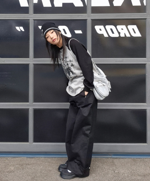 ACOVER（オコボ）の「ドリーミングレグランオーバーサイズロングスリーブ5カラー（Tシャツ/カットソー・レディース・ライトグレー/ブラック/グレー/オートミール/チャコール・FREE）」の14枚目の写真