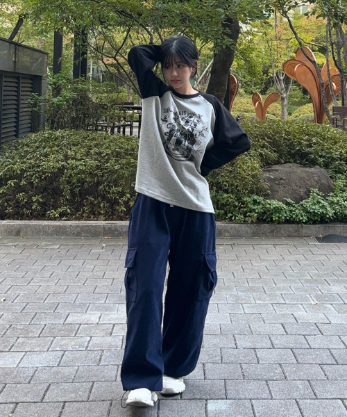 ACOVER（オコボ）の「ドリーミングレグランオーバーサイズロングスリーブ5カラー（Tシャツ/カットソー・レディース・ライトグレー/ブラック/グレー/オートミール/チャコール・FREE）」の13枚目の写真