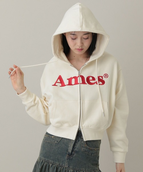 AMESWORLDWIDE(アメスワールドワイド)の「【UNISEX】AMES WORLDWIDE /ベーシックロゴジップフーディー(パーカー・レディース・ブラック/グレー/クリーム/チャコール/ネイビー・SMALL/MEDIUM/LARGE)」の1枚目の写真