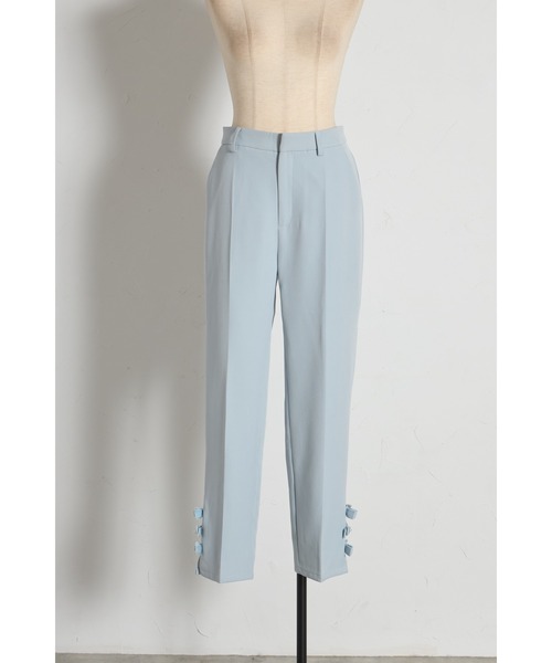 tocco closet（トッコ　クローゼット）の「裾パール＆ベロアリボン付きテーパードパンツ（デニムパンツ・レディース・ブラック/ブルー・M）」の16枚目の写真