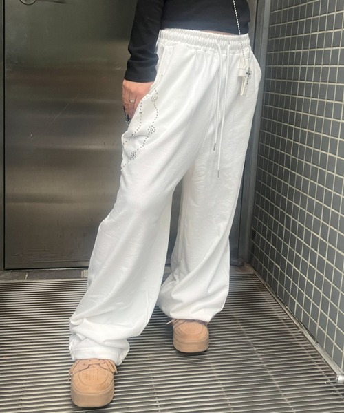 A'GEM/9 × .kom 『.KOM/ドットケーオーエム』Sparkle Line Sweat Pants