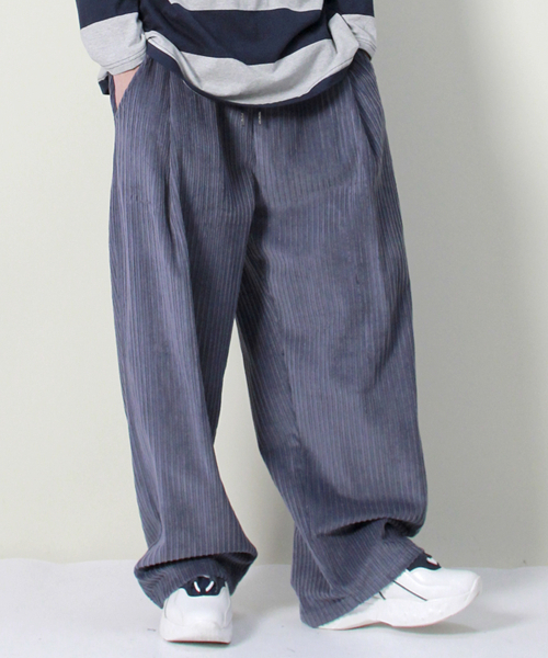 DEMARC(ドゥマーク)の「コーデュロイリアルワイドツータックパンツグレーシュブルー(その他パンツ・メンズ・その他・MEDIUM/LARGE)」の4枚目の写真
