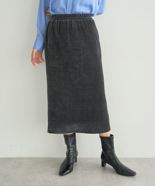 YECCA VECCA（イェッカヴェッカ）の「コーデュロイナロースカート（スカート・レディース・チャコールグレー/アイボリー/ブラウン・FREE）」の3枚目の写真