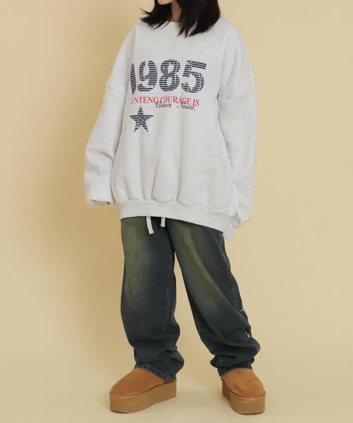 WOND（ウォンド）の「WOND/1985ロゴビッグスウェット（スウェット・レディース・ライトグレー/ネイビー・FREE）」の4枚目の写真