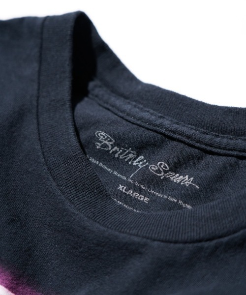 THRIFTY LOOK(スリフティールック)の「THRIFTY LOOK スリフティルック / 'BRITNEY SPEARS'TEE ブリトニースピアーズ(Tシャツ/カットソー・メンズ・ブラック/ブラック系1・LARGE/X-LARGE/MEDIUM)」の3枚目の写真