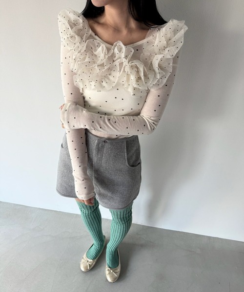 SANSeLF(サンセルフ)の「【SANSeLF】フリルネックトップス saw25a071(その他トップス・レディース・ホワイト・FREE)」の4枚目の写真