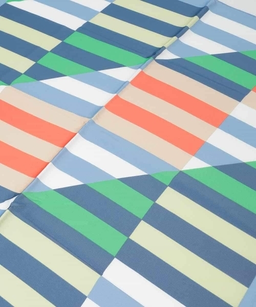 MK MICHEL KLEIN(エムケーミッシェルクラン)の「幾何柄スカーフ/洗える(ストール/ショール・レディース・ダークインディゴブルー/ベージュ・38)」の5枚目の写真