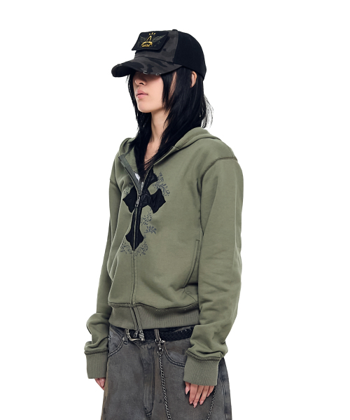 AAKAM（アーカム）の「AKM CROS2 Zip-Up Hoodie (Khaki)（パーカー・レディース・その他・1/2）」の2枚目の写真