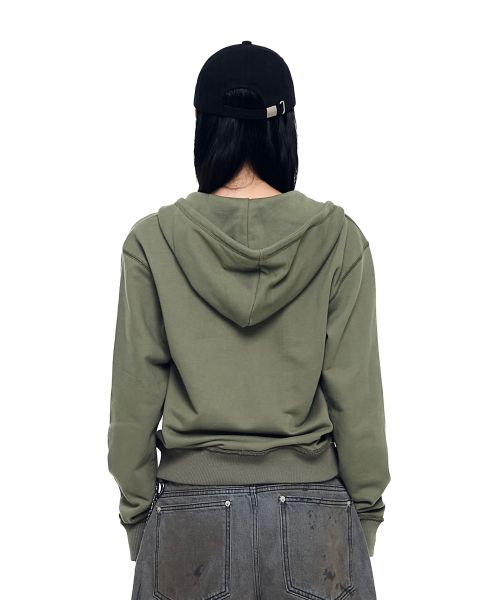 AAKAM（アーカム）の「AKM CROS2 Zip-Up Hoodie (Khaki)（パーカー・レディース・その他・1/2）」の3枚目の写真