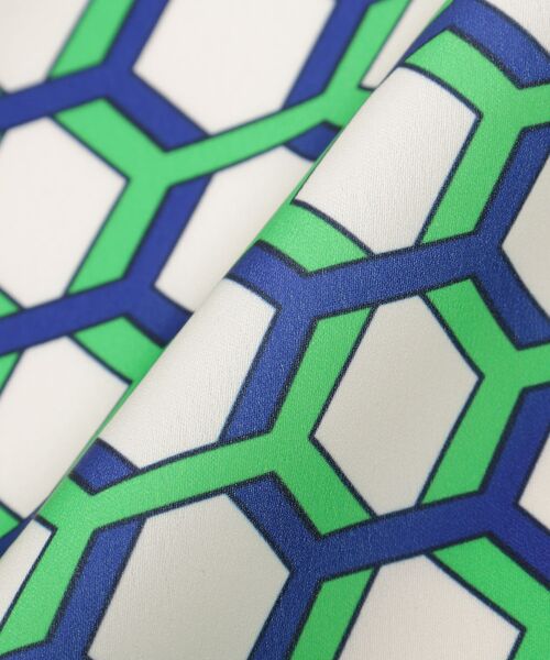 AMERICAN HOLIC（アメリカンホリック）の「亀甲柄スカーフ（バンダナ/スカーフ・レディース・ブラウン/ブルー/ブラック・FREE）」の10枚目の写真