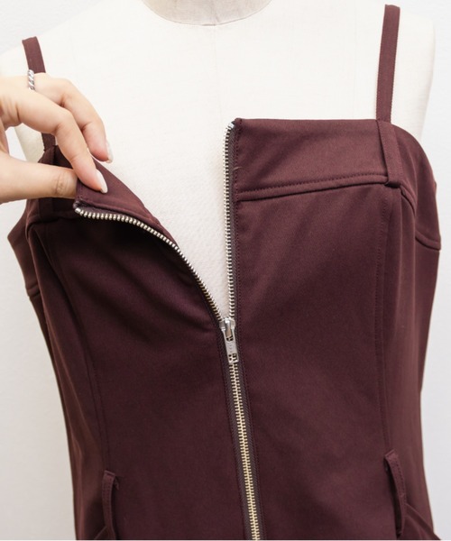CLETTE(クレット)の「CLETTEオリジナルフロントジップ2WAYベルトワンピース(ワンピース・レディース・カーキ/ブラック/ワイン・LL/4L/3L)」の16枚目の写真