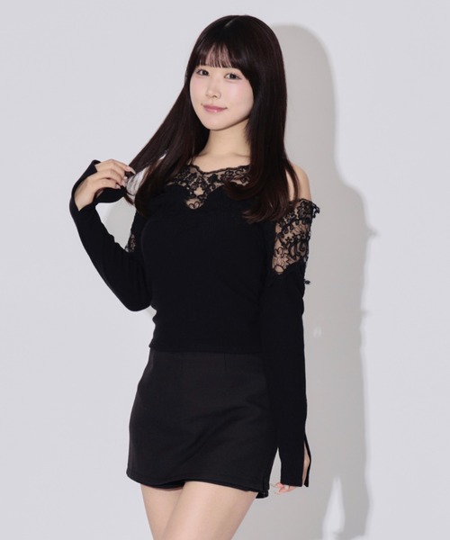 ALLuRing ChaRm(アリュリングチャーム)の「Off-the-shoulder Layered Lace Tops / オフショルダーレイヤードレーストップス(シャツ/ブラウス・レディース・ホワイト/ブラック・FREE)」の14枚目の写真