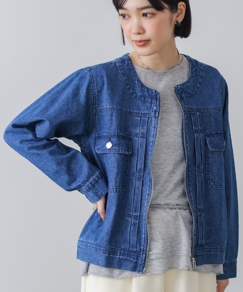 Bou Jeloud(ブージュルード)の「デニムノーカラージャケット(デニムジャケット・レディース・インディゴブルー/ブルー/オフホワイト・38)」の1枚目の写真
