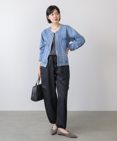 Bou Jeloud(ブージュルード)の「デニムノーカラージャケット(デニムジャケット・レディース・インディゴブルー/ブルー/オフホワイト・38)」の15枚目の写真