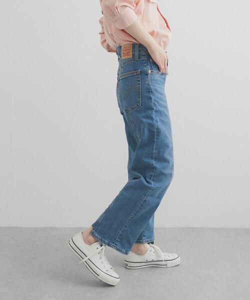 Levi's(リーバイス)の「LEVI’S Exclusive ANKLESEAMEDEAGE(デニムパンツ・レディース・ブルー・26/28/27)」の2枚目の写真