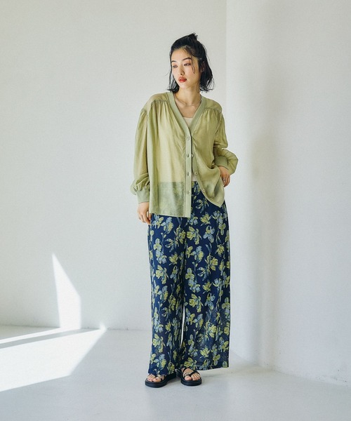 LEPSIM（レプシィム）の「シアーリブシャツカーディガン　639514（シャツ/ブラウス・レディース・チャコールグレー/ナチュラル/レッド/ベージュ/ブラック・FREE）」の20枚目の写真