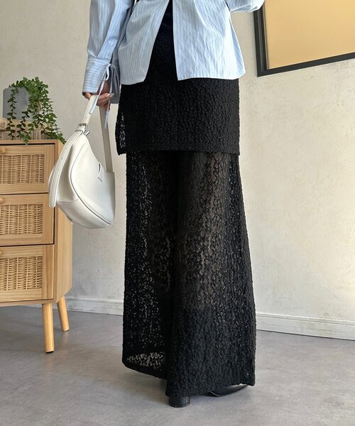 Thevon(ゼボン)の「レースラップスカートレイヤードパンツ(その他パンツ・レディース・アイボリー/ブラック・FREE)」の4枚目の写真