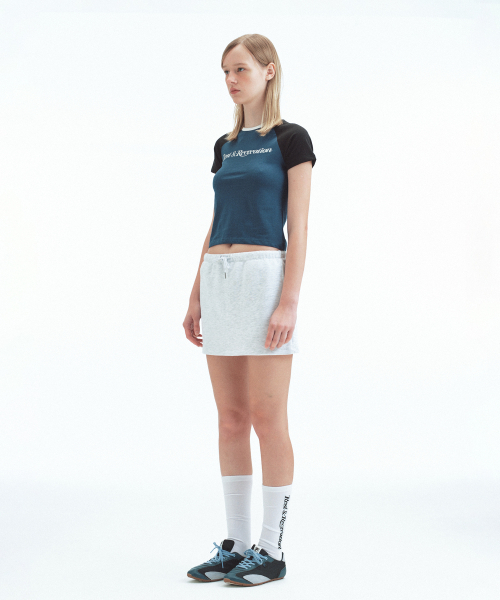 Rest&Recreation(レストアンドレクリエーション)の「RAGLAN HALF SLEEVE TOP - NAVY(Tシャツ/カットソー・レディース・その他・MEDIUM/SMALL)」の4枚目の写真