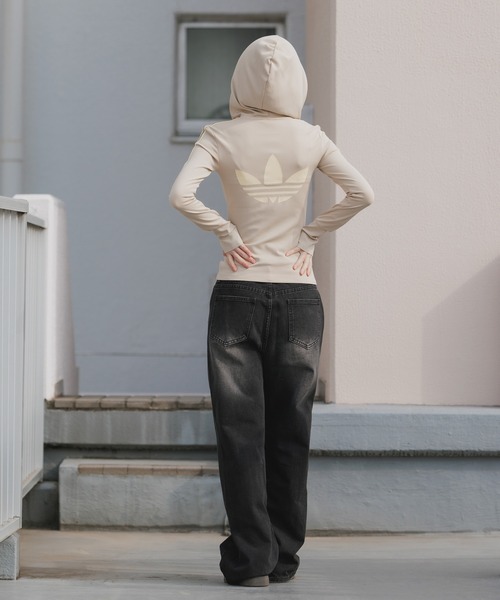 adidas（アディダス）の「adidas/アディダス HOODED TREFOIL ZIP TOP フルジップパーカー トラックジャケット 秋 秋服 2026年秋冬（ジャージ・レディース・ブラウン/ベージュ・S/M/L）」の14枚目の写真