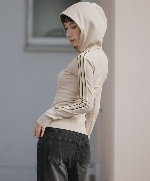 adidas（アディダス）の「adidas/アディダス HOODED TREFOIL ZIP TOP フルジップパーカー トラックジャケット 秋 秋服 2026年秋冬（ジャージ・レディース・ブラウン/ベージュ・S/M/L）」の21枚目の写真