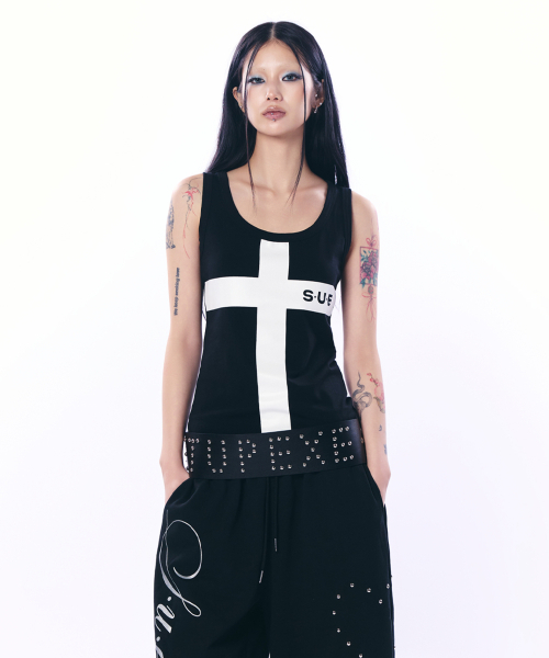 SETUP-EXE(セットアップイーエックスイー)の「LOGO CROSS SLEEVELESS TOP / BLACK(Tシャツ/カットソー・レディース・その他・OS)」の1枚目の写真