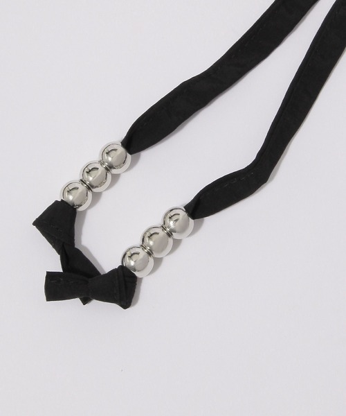 niko and...(ニコアンド)の「オリジナルハトメ三角スカーフ(ストール/ショール・レディース・ブラック/ホワイト・0)」の4枚目の写真